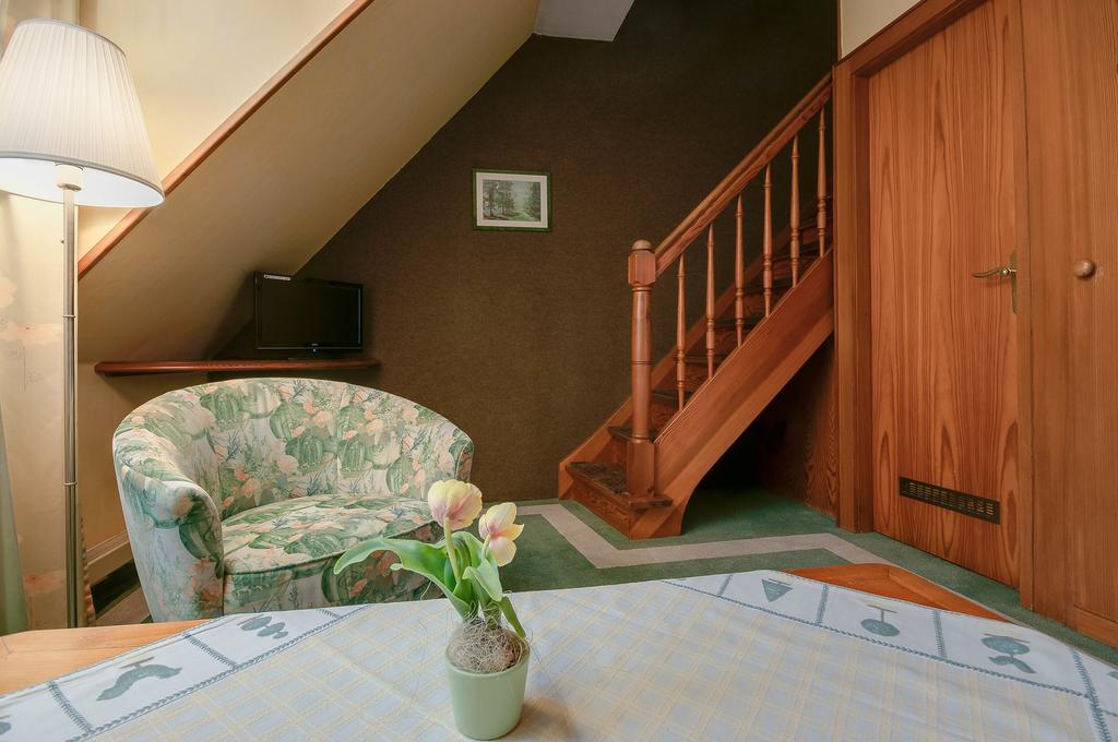 Hotel Domaine Le Moulin Ottrott Esterno foto