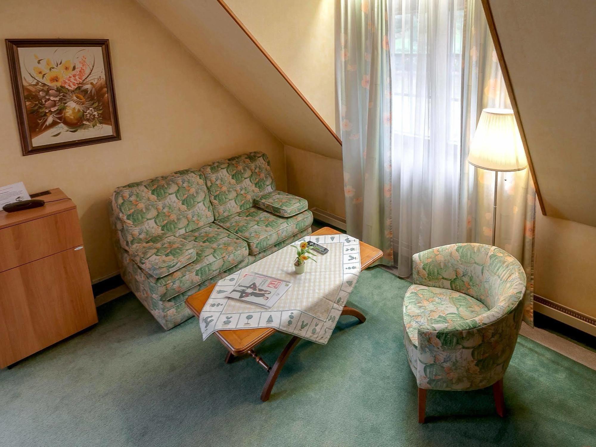 Hotel Domaine Le Moulin Ottrott Esterno foto